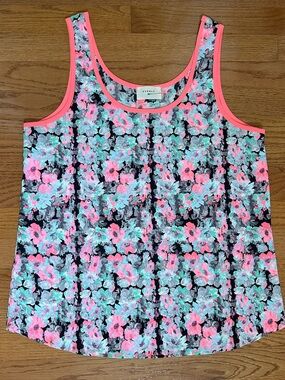 NWOT Everly Tank Top